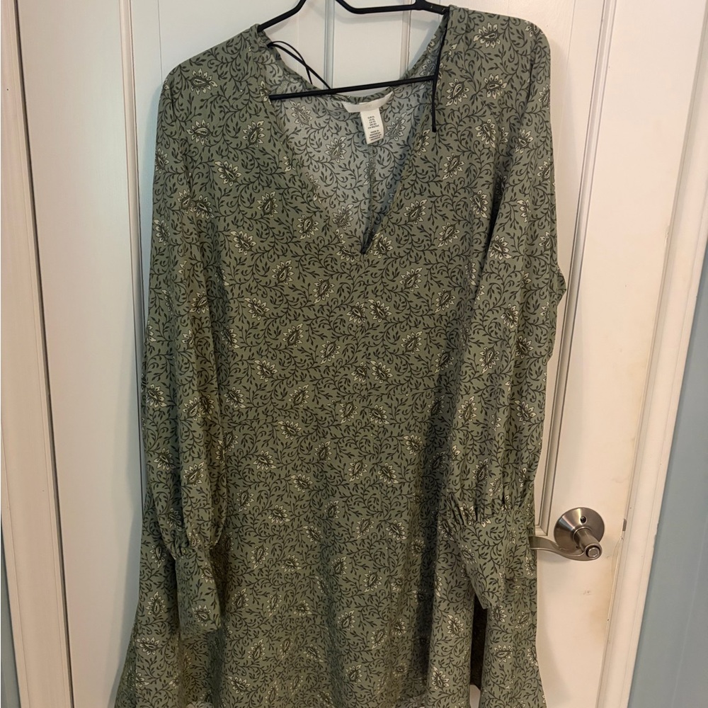 H&M Olive Green Floral Long Sleeve Dress